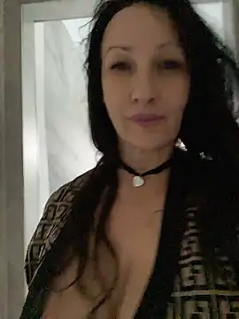 AnnaGrei Adlı Modelin Canlı XXX Sohbeti