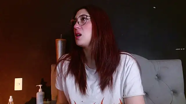 Red-moon1 Live XXX-chat