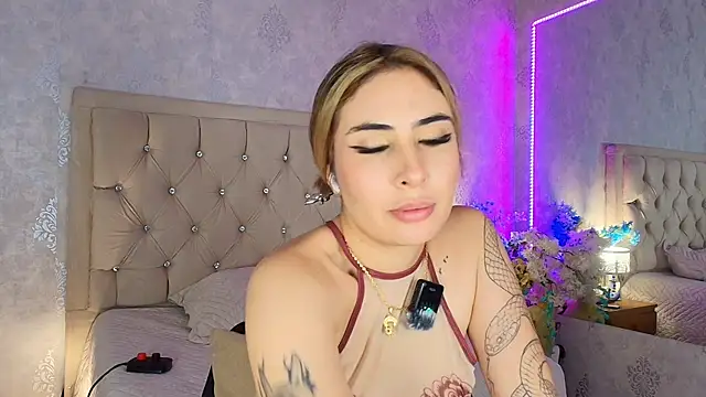 nini_love01 Chat XXX live