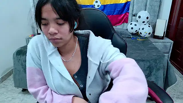 laureentt_ – Live XXX-chat