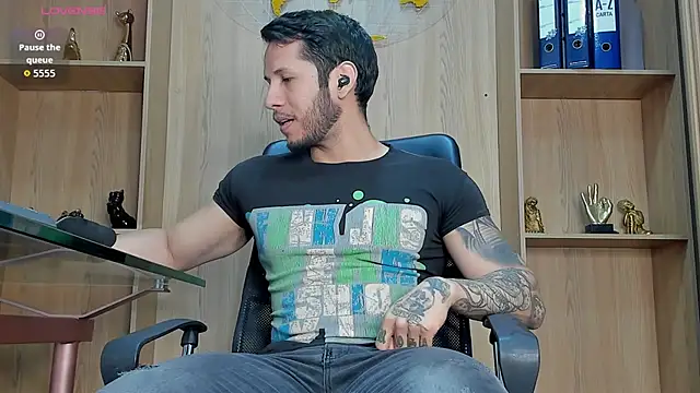 George_Diesell লাইভ XXX চ্যাট