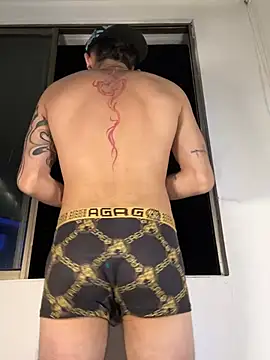 XXX chat uživo modela NikoStone_