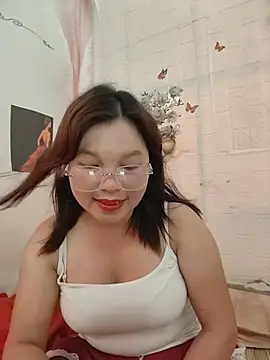 Cover-baan Live XXX chat