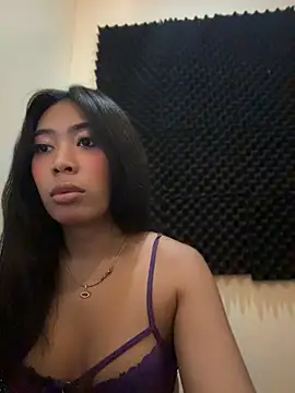 Živý XXX chat hugecock_tamira