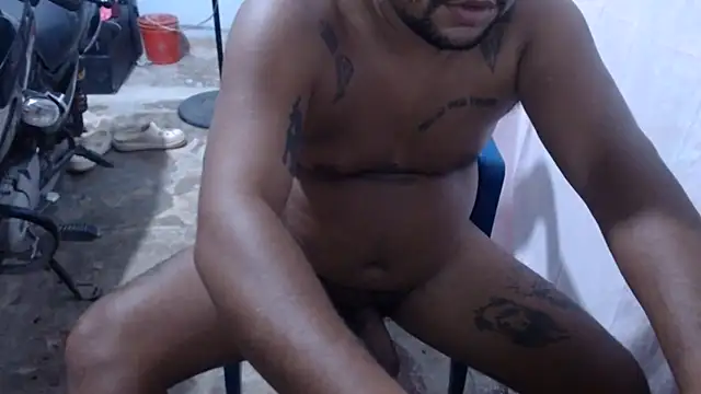 Czat XXX na żywo – master_juju1924