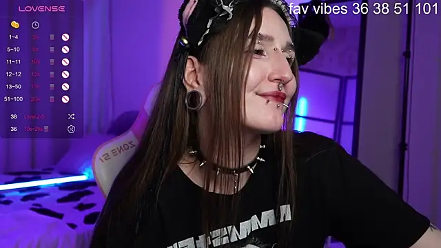 Alice_Goth élő XXX-chatje