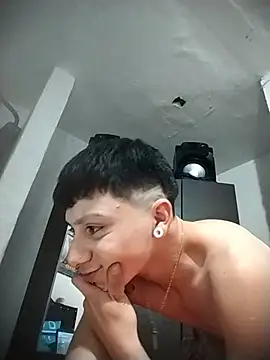 XXX chat uživo modela Malcon_mod