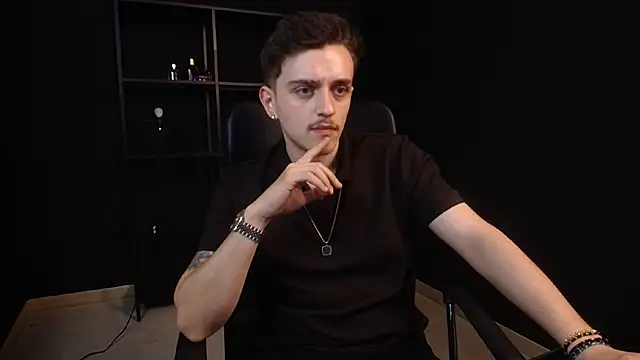 Živý XXX chat FelixStarkk