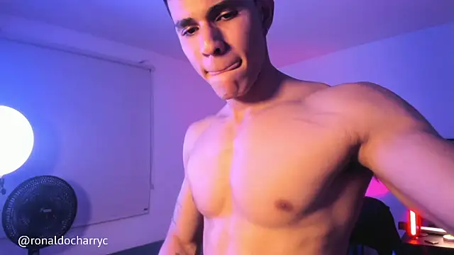 Massimo_Rinaldi Chat XXX in diretta