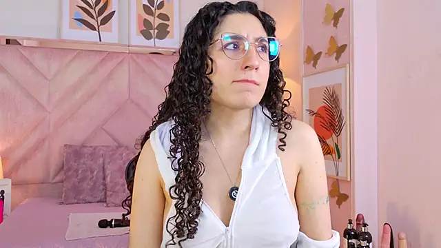 DemiJones_ Adlı Modelin Canlı XXX Sohbeti