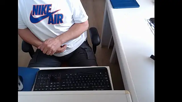 dutchpornking live XXX chat