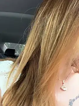 okgirl_23 Adlı Modelin Canlı XXX Sohbeti