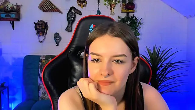 KellieBanshe Adlı Modelin Canlı XXX Sohbeti