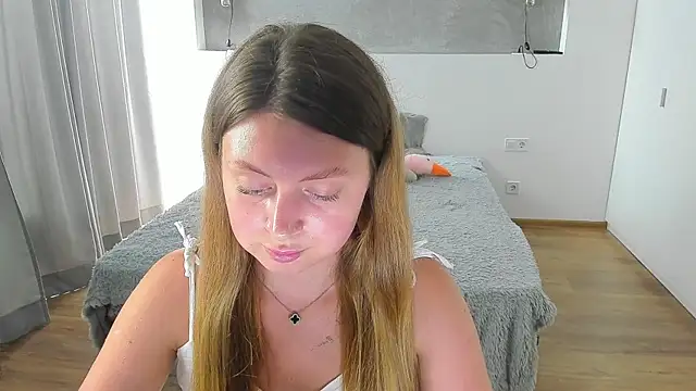 Kitkatvel XXX чат на живо