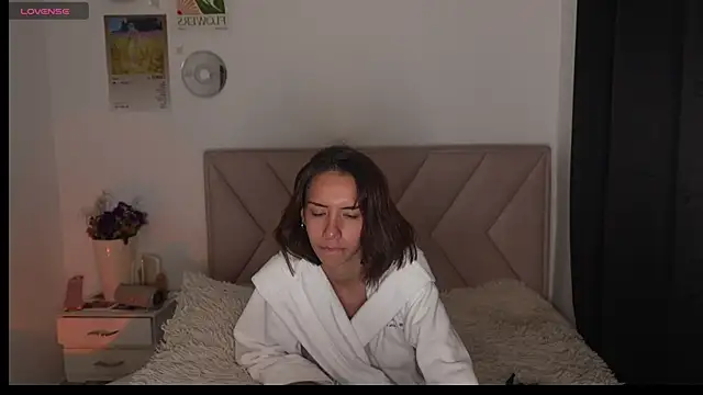 Bonnieshyyn Live XXX chat