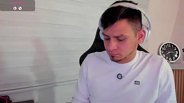 XXX chat uživo modela Rick_Adams