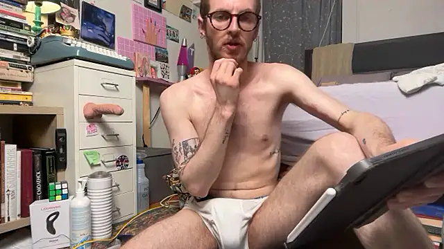 gnickname élő XXX-chatje