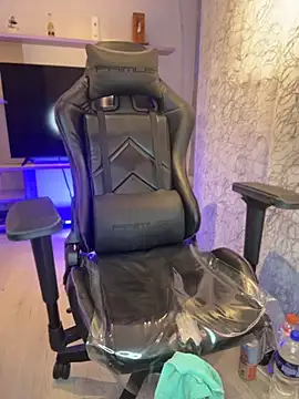 saracaball_'s Live XXX Chat