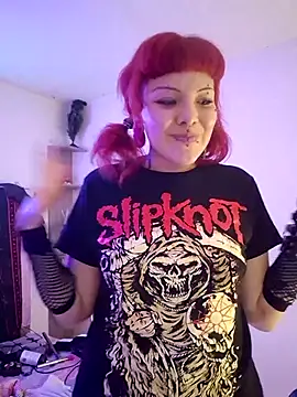 Sarah-Stoner 现场XXX聊天