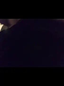 SitOnMyFace8426 élő XXX-chatje