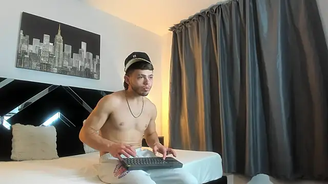 Zeus_damian21's Live XXX Chat