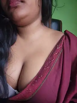 Aruna-1's Live XXX Chat