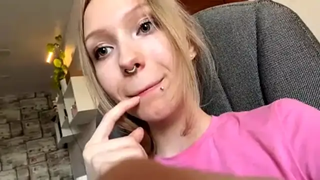 BivalentFalloff Live XXX-Chat