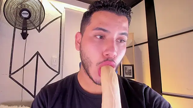 Axel_grey_ Chat XXX in diretta