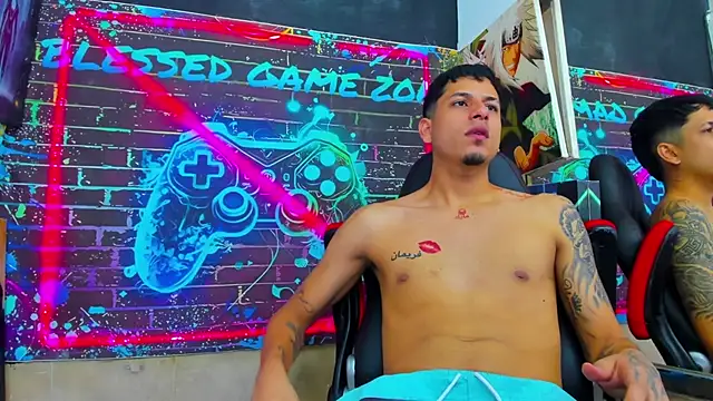Chat XXX Live Golldens_Dreamss