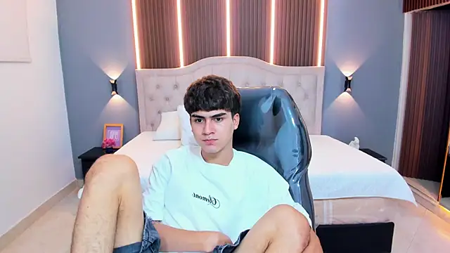 Tommy18__ webkamerás műsora