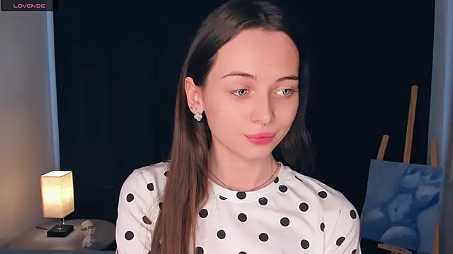 Czat XXX na żywo – YvonneRobes