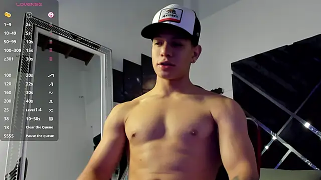 TonyPetrovjs Live XXX-Chat