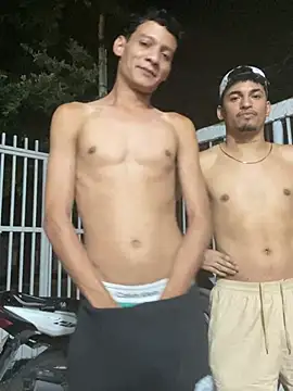 XXX chat uživo modela BEM_BOY