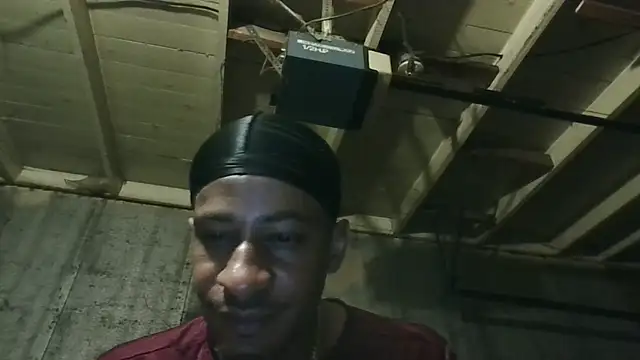 Leo99842's Live XXX Chat