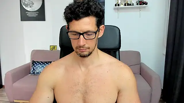 BrutusK08 Chat XXX in diretta