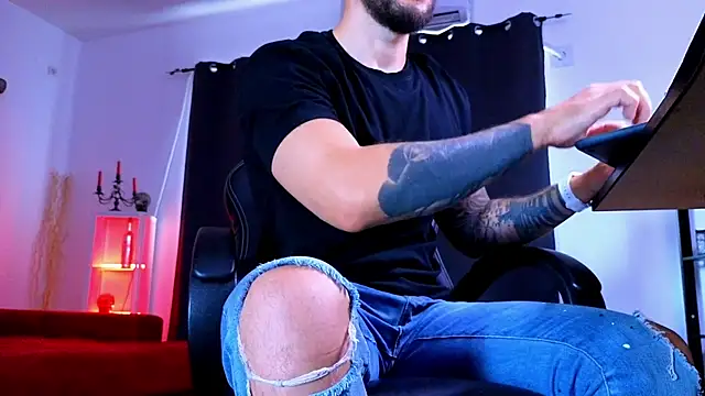 Živý XXX chat MightyAaron66