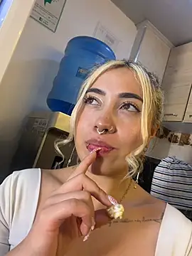 ManuelaVeeleez Live XXX Chat