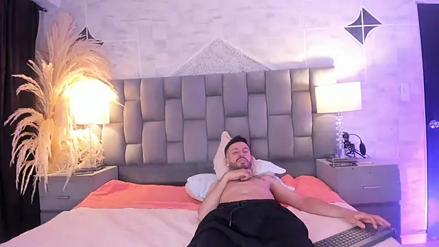 Онлайн чат XXX StevenAndLaura