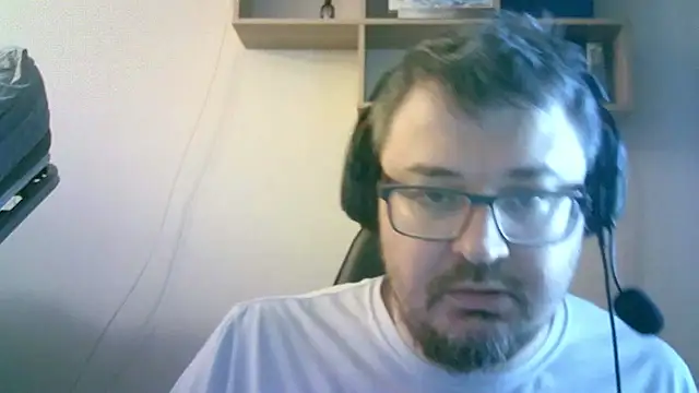 Chat XXX en directo de SirAbuser