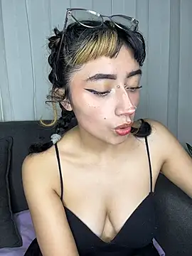 Chat XXX en directo de baby_akuma