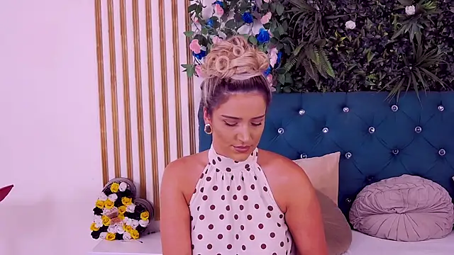 Chat XXX ao vivo de CherryMuse_