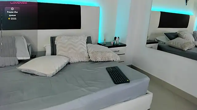 Živý XXX chat Sky_Loren