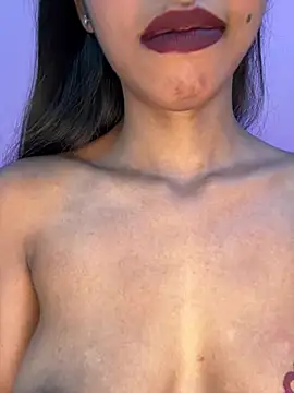 دردشة Small_Titss الجنسية المباشرة