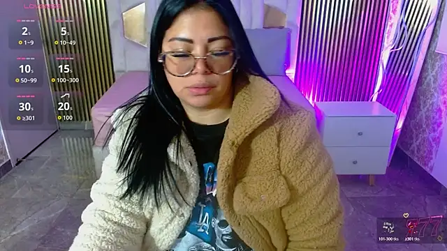 martinna_tay's Live XXX Chat
