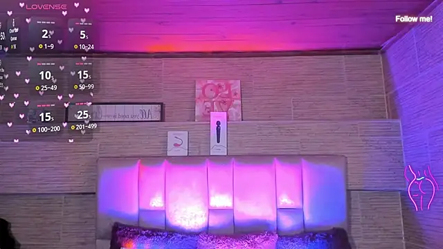 Chat +18 de mia_devine_ ao vivo