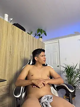 Онлайн чат XXX SantiLux_