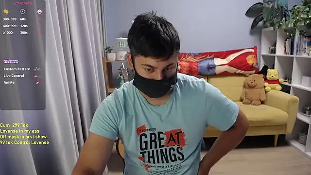 Tomguys live XXX chat