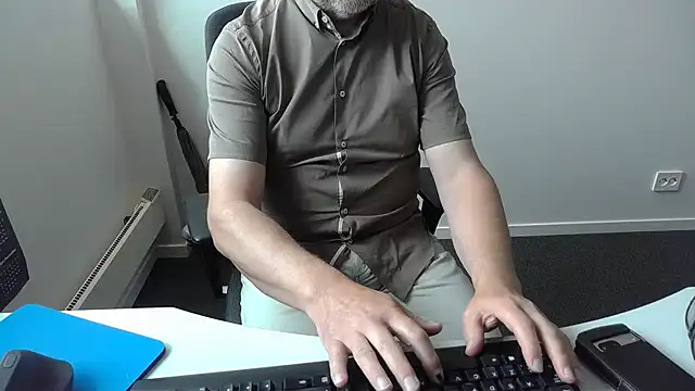 Buggemann 现场XXX聊天