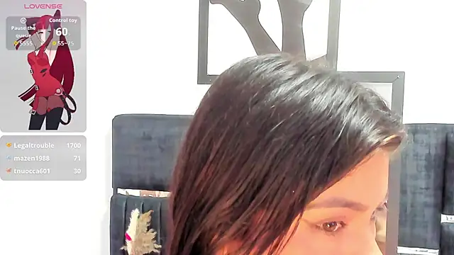 Eladyrous28's Live XXX Chat