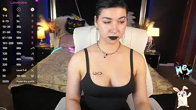 EmilyCandyy XXX чат на живо